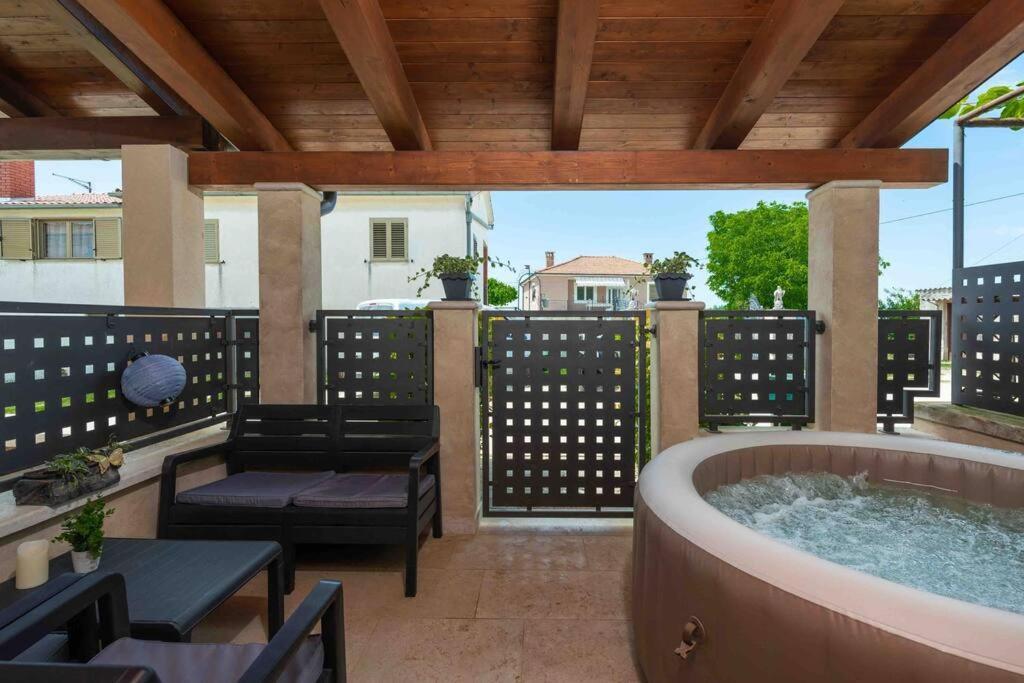 Apartma House Mateo Bubani